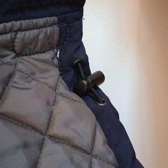 LANDS' END WOMAN'S AIRCORE-200 NAVY PARKA, FLEECE & QUILT LINING, SZ SM 6-8 REG - Picture 10 of 12